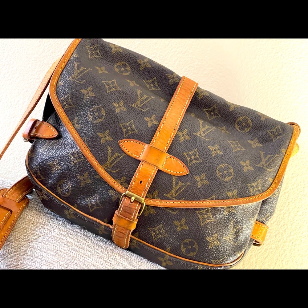 Authentic Louis Vuitton Cross body handbag